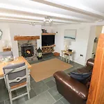 1 Salt Cottage